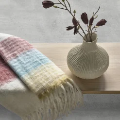 Eik vase M, creme