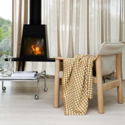 MIMI Throw, tobacco