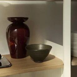 Momento JH47 Vase, red brown