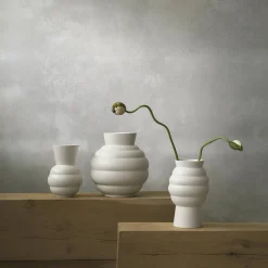 Tortus Archie vase No 2, white